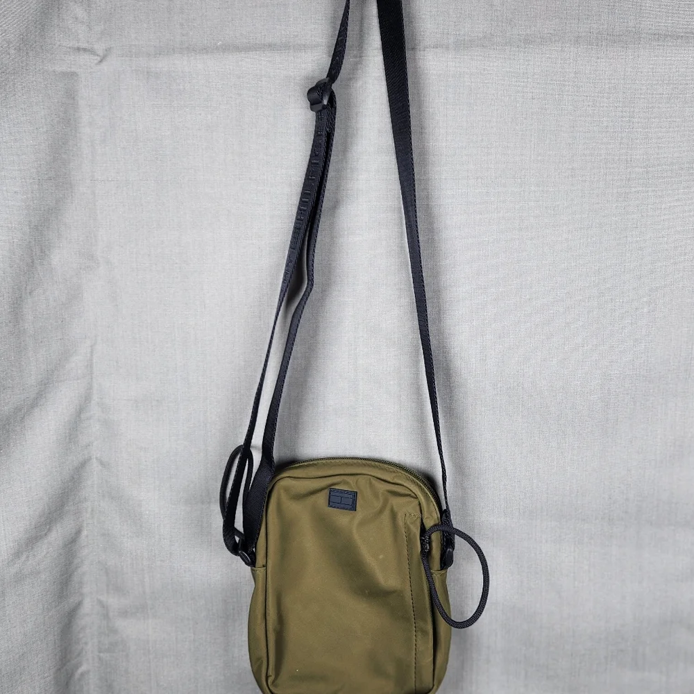 Tommy Hilfiger Crossbody Messenger Bag Mens Unisex Green Adjustable Strap
